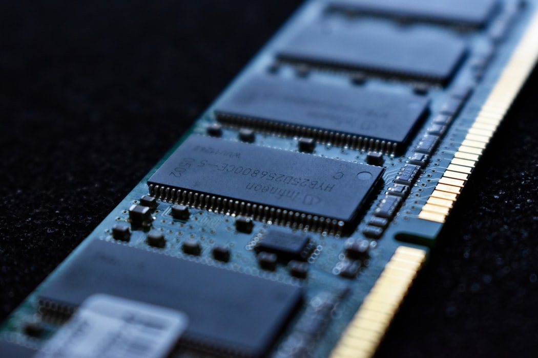 Jak wybrać pamięć RAM do komputera i laptopa?