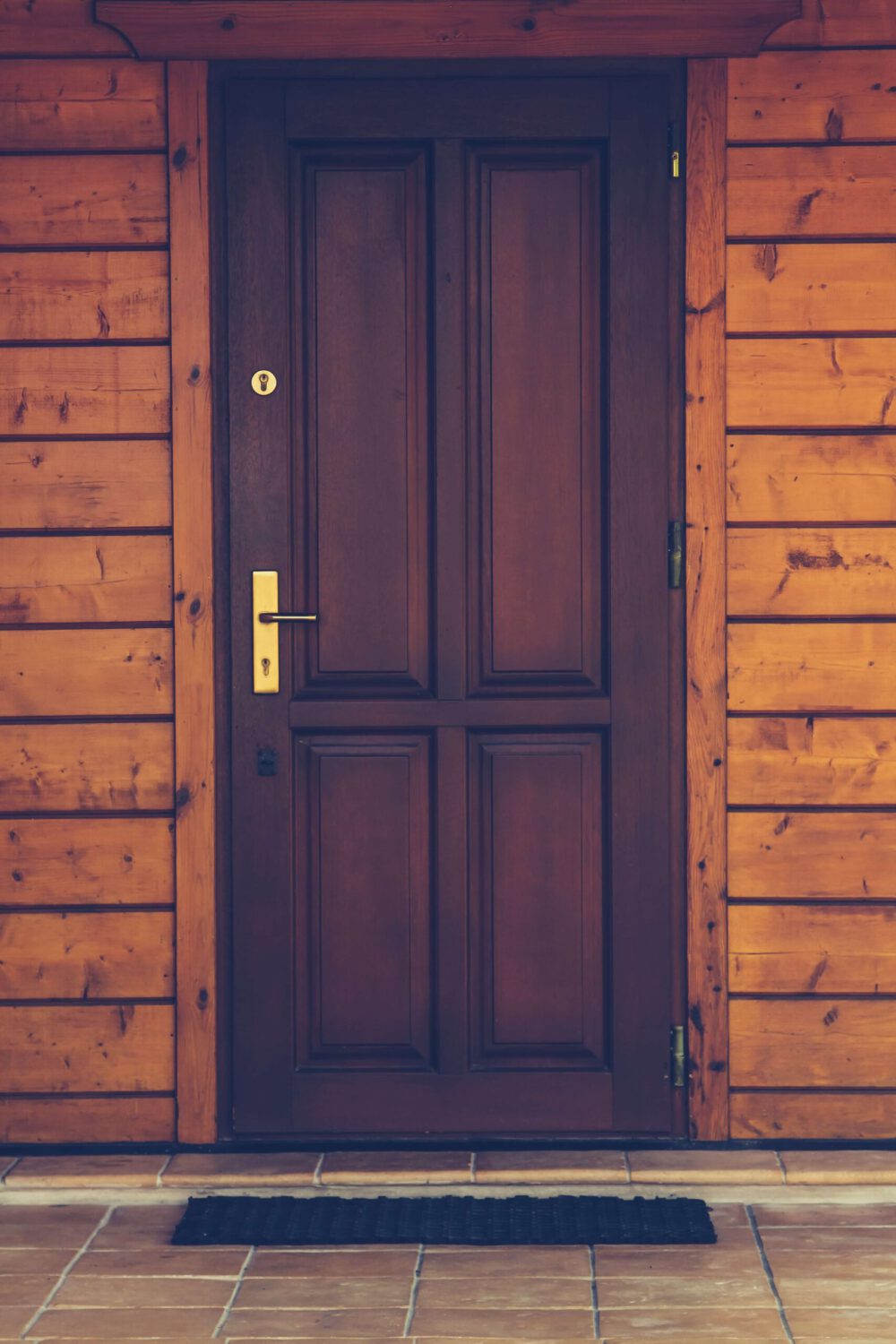 Jak wyregulować drzwi i pozbyć się popularnych usterek?