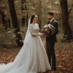 Prosta suknia ślubna